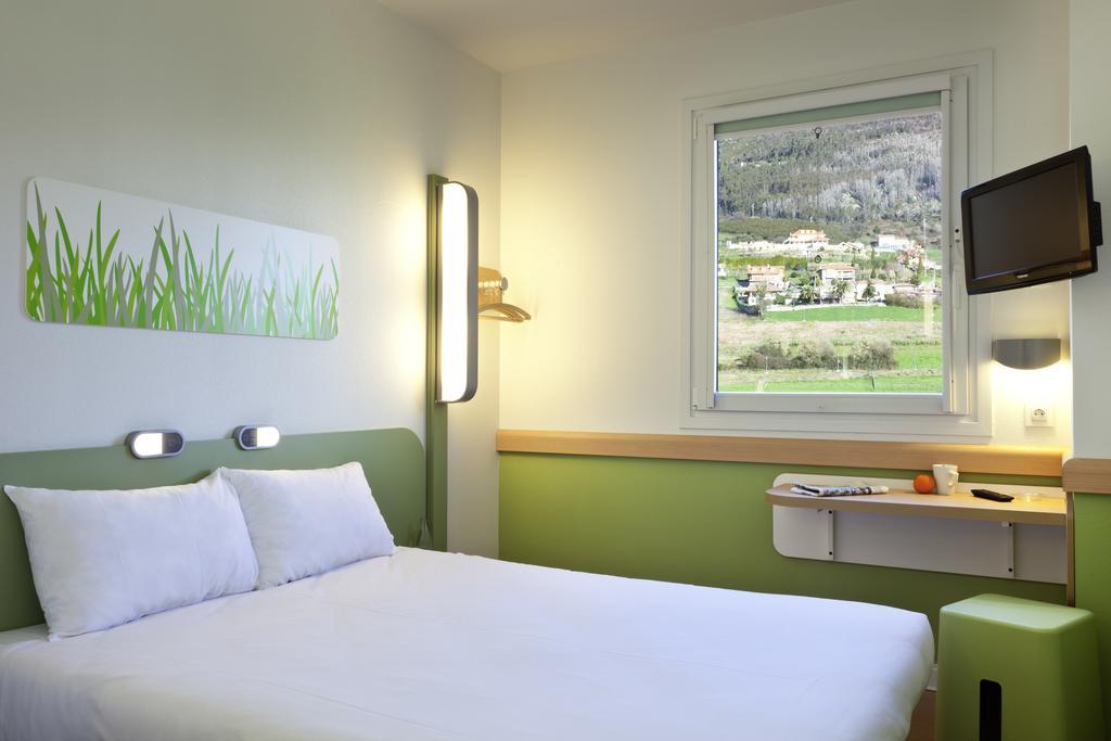 Ibis Budget Madrid Alcala De Henares La Dehesa Exterior photo