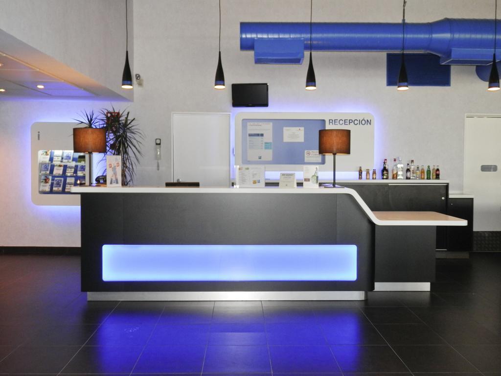 Ibis Budget Madrid Alcala De Henares La Dehesa Exterior photo